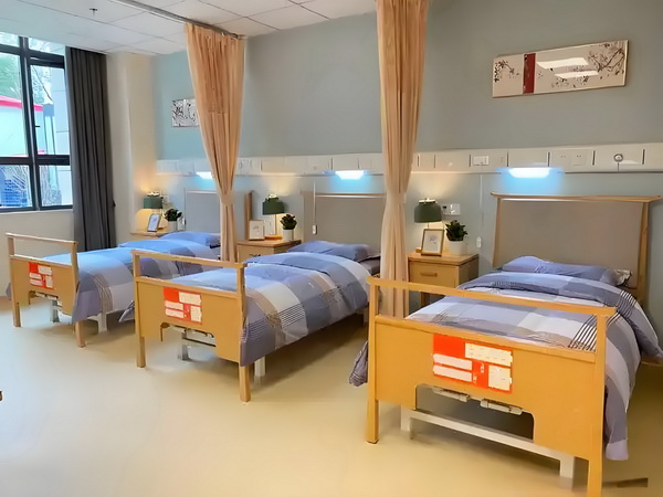 可以！杜兰特美女主持人婚礼，带球突破绯闻，再凭实力单身！